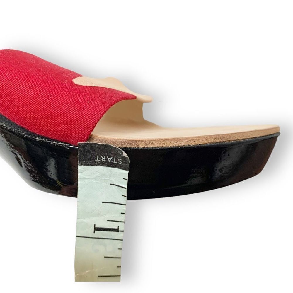 Burberry Vintage Tan Black Cream Red Wooden Heeled Sandals Women’s Size 36.5 (6) - Picture 7 of 8